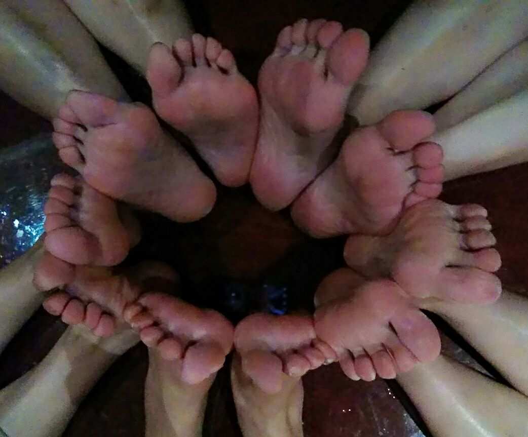 足下的意思_足脚给我足一下什么意思_足脚的意思