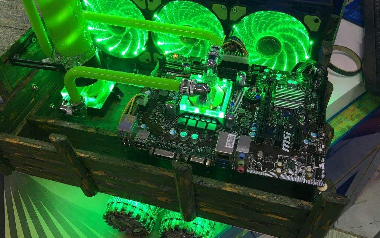 电脑玩手机游戏吃配置吗_性能电脑影响手机游戏帧数吗_电脑游戏对手机性能的影响