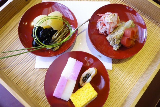 契约食铁兽_契约食人滕当项链的小说_食之契约wiki