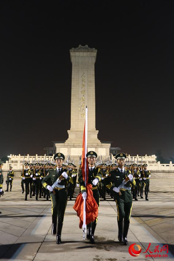 反法西斯战争胜利70周年阅兵式_反法西斯战争阅兵仪式_阅兵反法西斯战争胜利70周年