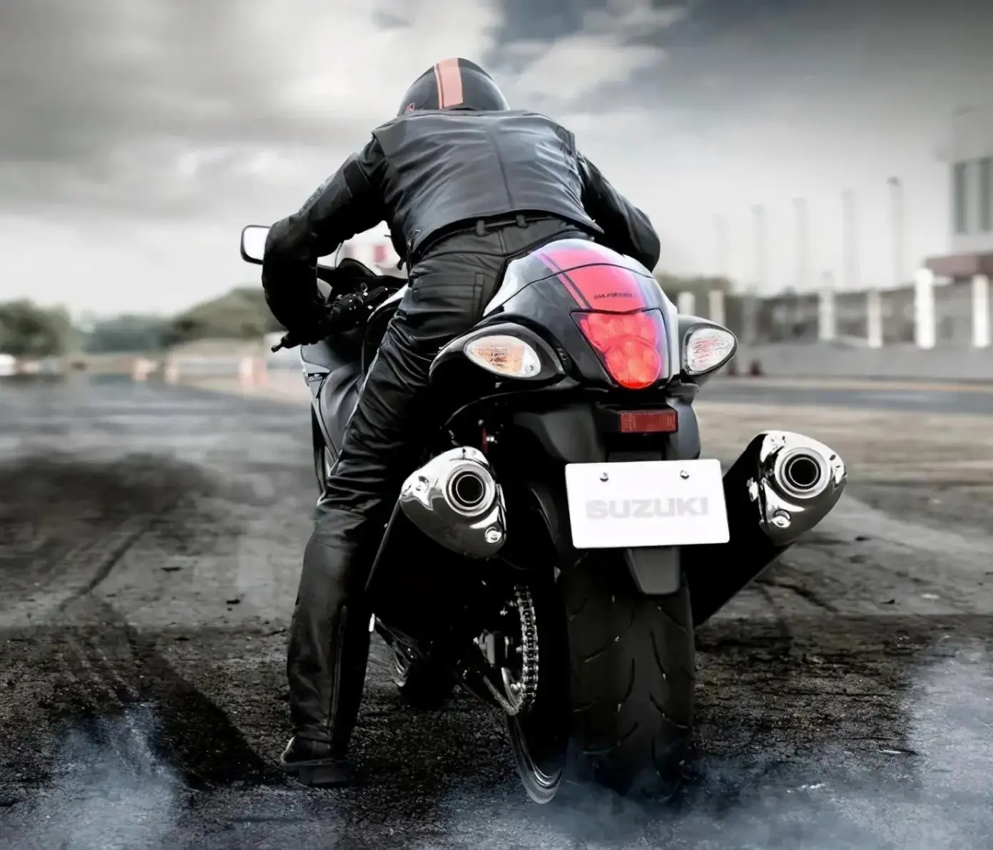 高空骑摩托的手机游戏下载_高空摩托车_在高空骑车的游戏