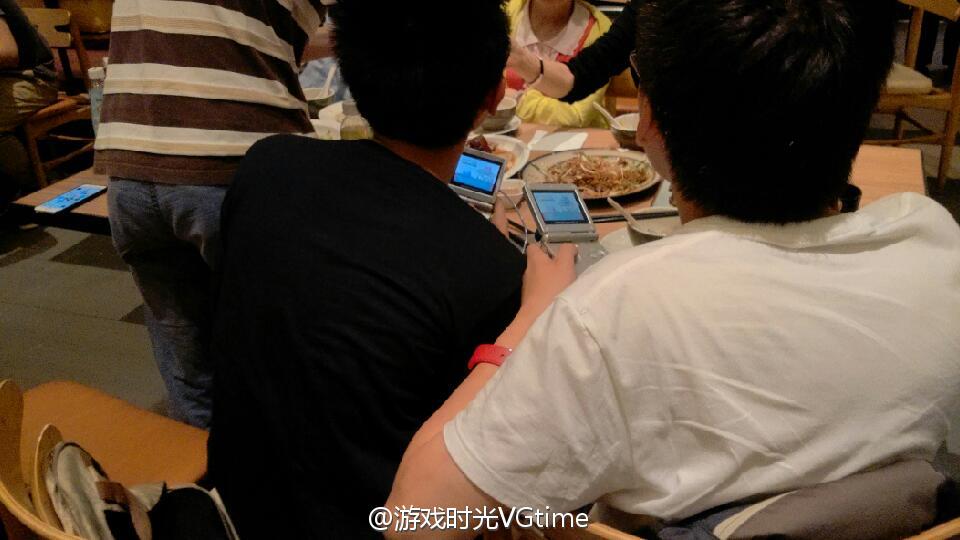 吃饭前玩的小游戏_饭前手机游戏_饭前的游戏