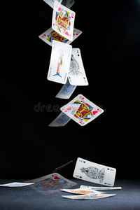 百变王牌怎么玩_百变扑克牌游戏图片手机版_百变扑克牌图片版手机游戏大全